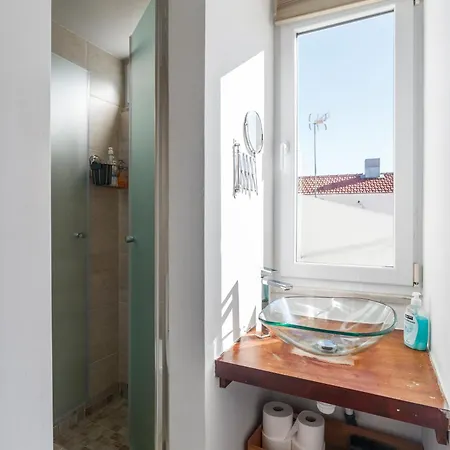 16 2 - Balcony リスボン