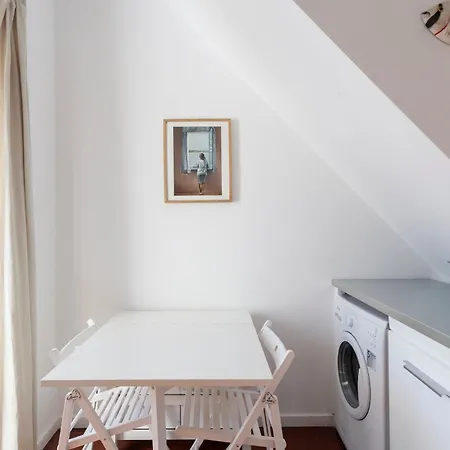 Apartment 16 2 - Balcony Lisbon